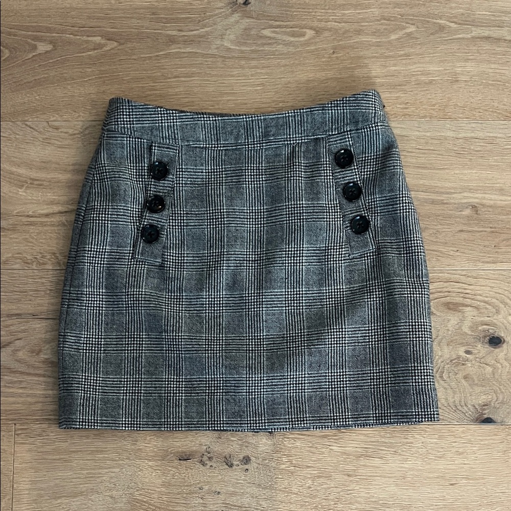 Banana Republic Black and Gray Plaid Mini Skirt